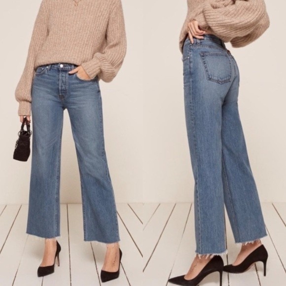 Reformation Denim - EUC Reformation Fawcett Jeans Celtic Wash Cropped Wide Leg Raw Hem Denim US 30